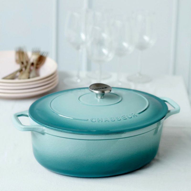 chasseur cast iron quartz blue lifestyle image
