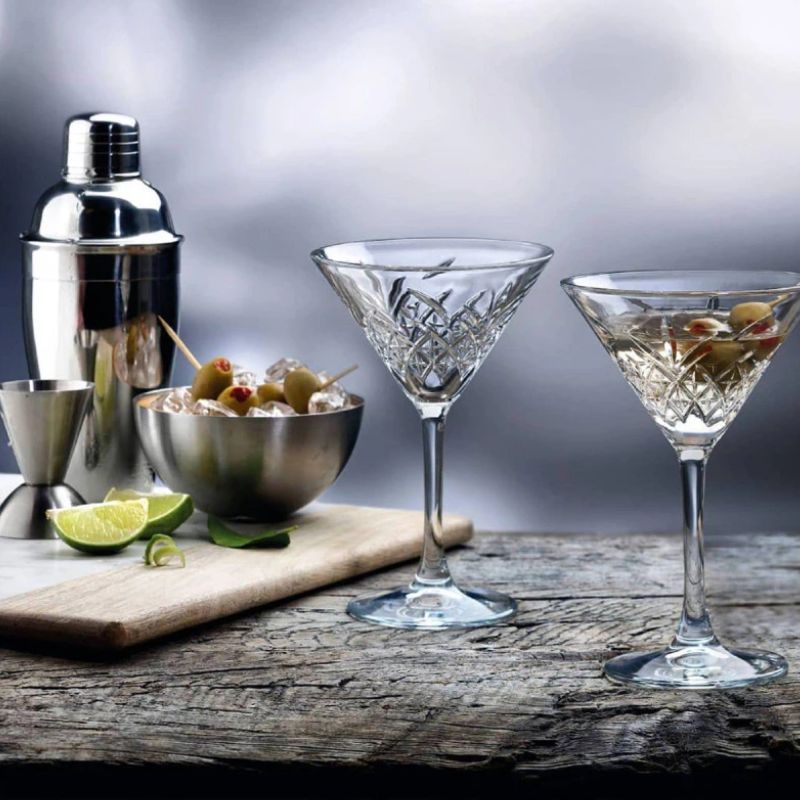 pasabahce martini timeless lifestyle image