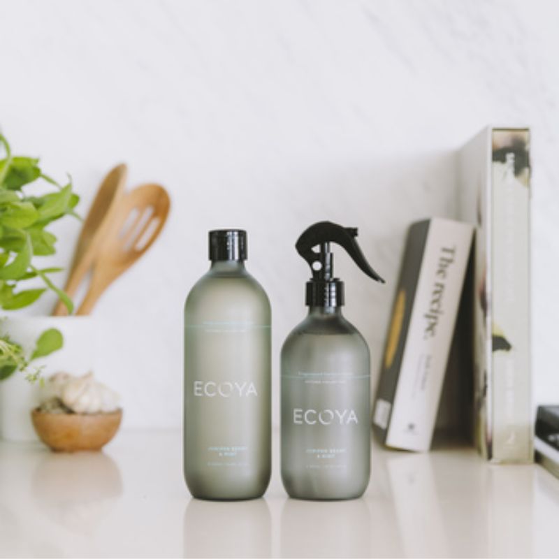 ecoya kitchen hand wash juniper berry and mint lifestyle image