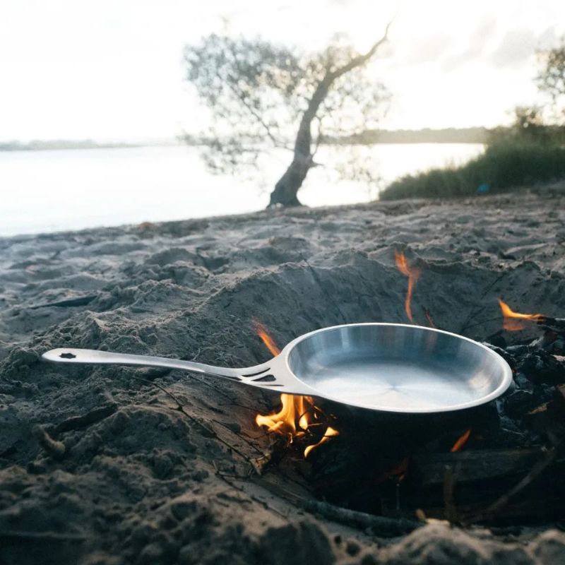 solidteknics noni lifestyle image frypan