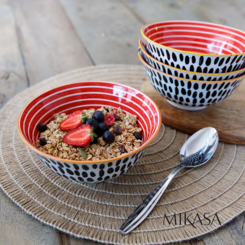 Mikasa Does it All Bowl 15.7cm lifestyle image Red Swirl