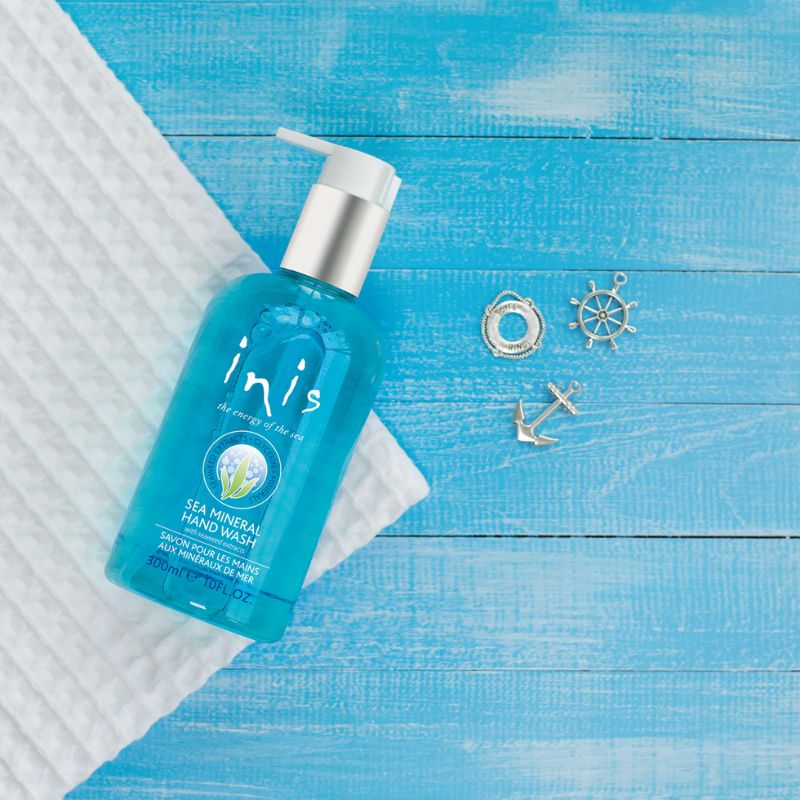 inis fragrance lifestyle image hand wash