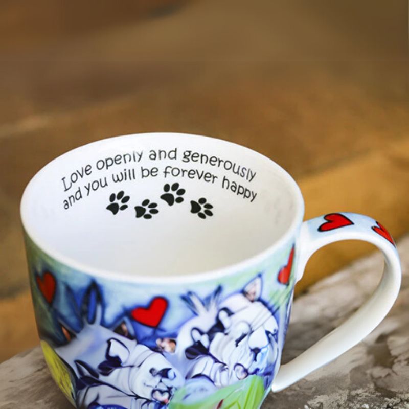 libby mug lifestyle image cats