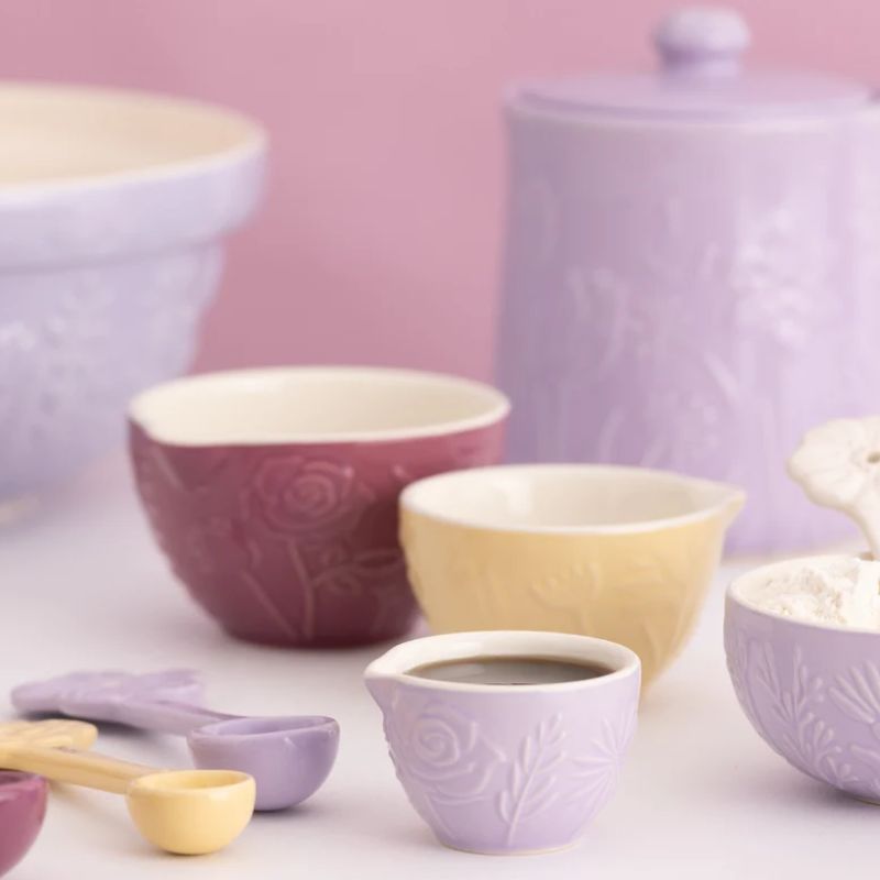 Mason Cash in the Meadow lifestyle image with measuring cups