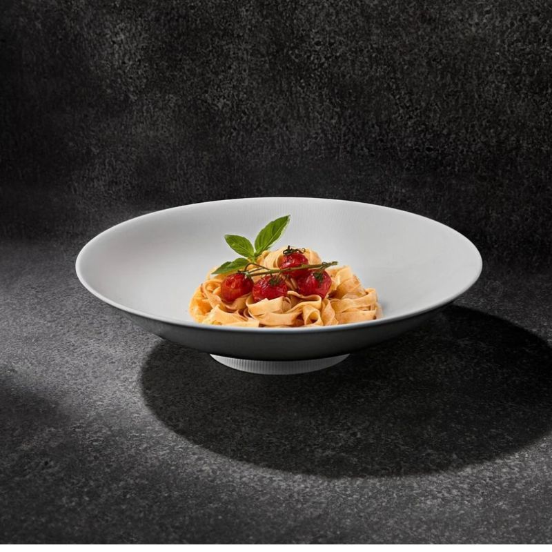 maxwell williams cashmere white bone china serving bowl lifstyle image