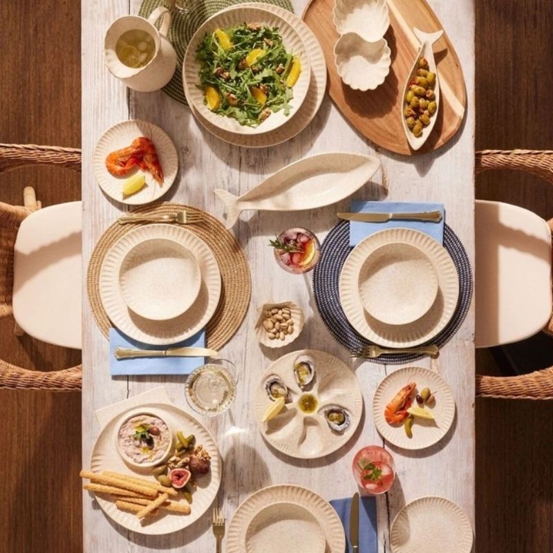 casa domani il mare lifestyle image table display