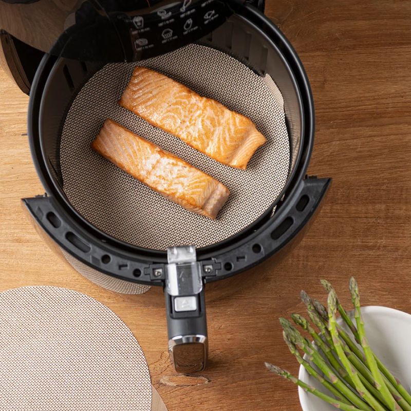 nostik air fryer liners lifestyle image